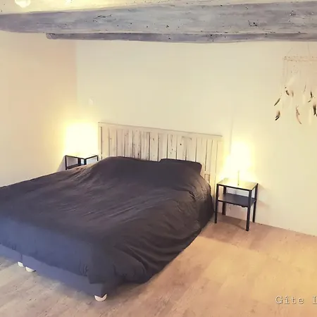 Le Leiloo بيت للعطل